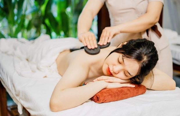 Dịch vụ massage tại Hạ Spa