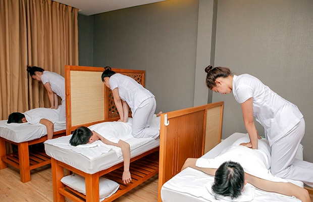 Massage 40 - massage thái quận 10