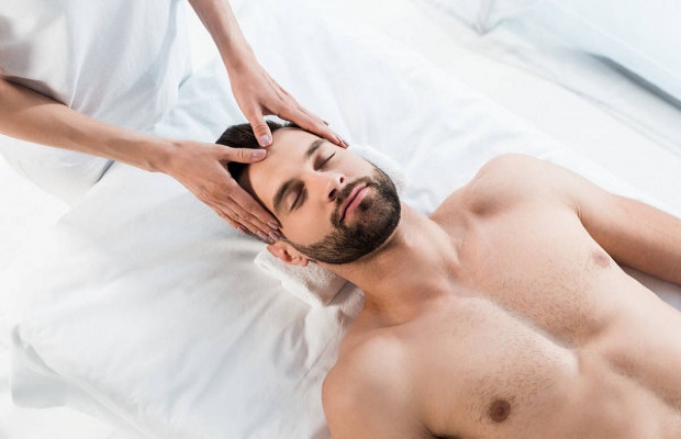 Xoa bóp, massage ấn huyệt quanh vùng đầu