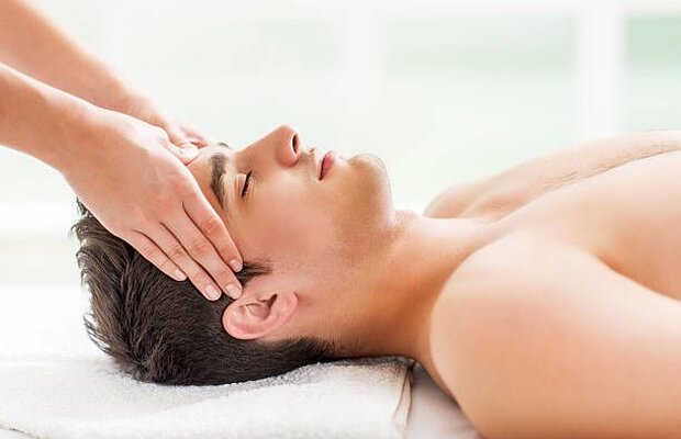 các trình tự massage đầu giảm stress