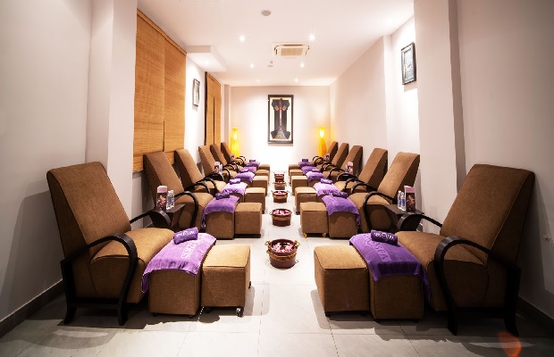 massage đá nóng - sen spa