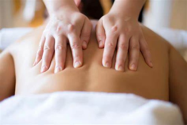 Kỹ thuật massage của nhân viên.