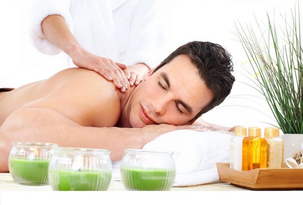 Lợi ích khi massage lưng đúng cách.