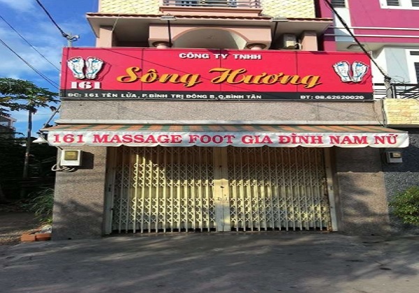 Không gian của massage sông Hương.