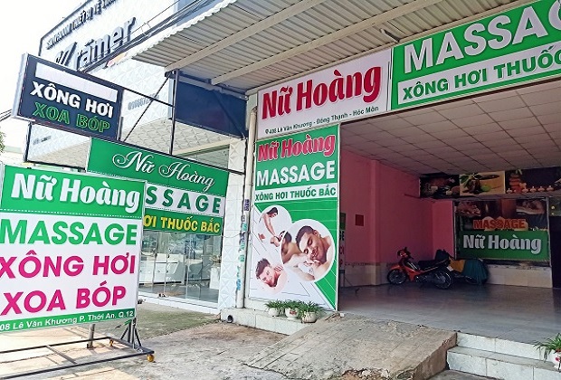 Không gian bên ngoài của massage Nữ Hoàng.