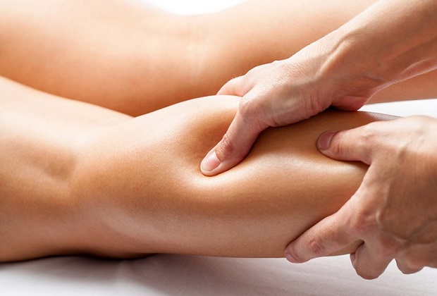 massage huyệt chân