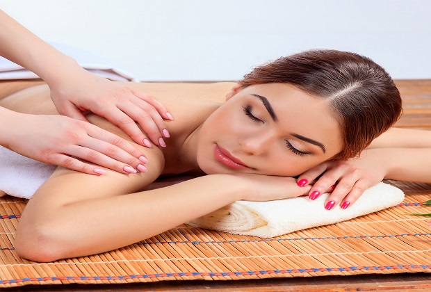 Massage Hoa Thủy Tinh