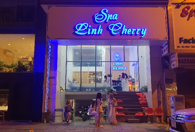 Khung cảnh bên ngoài Spa Linh Cherry