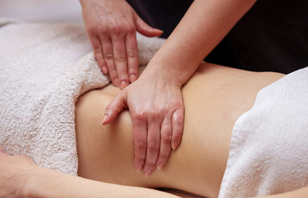 Massage bụng đầy hơi có nhiều tác dụng tốt