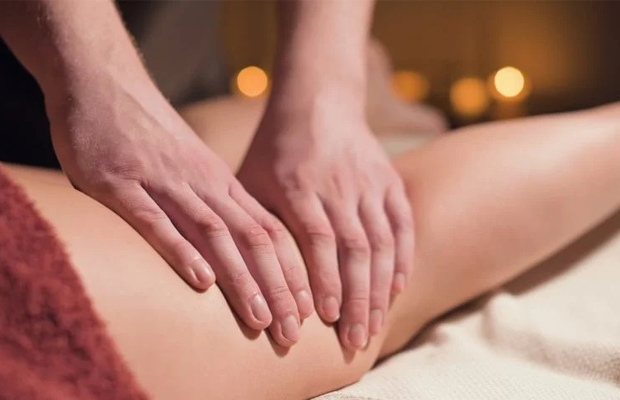 Massage đùi và những điều bạn nên biết