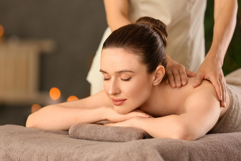 Massage thư giãn Nhật Bản sử dụng kỹ thuật Shiatsu Anma và Yumeiho