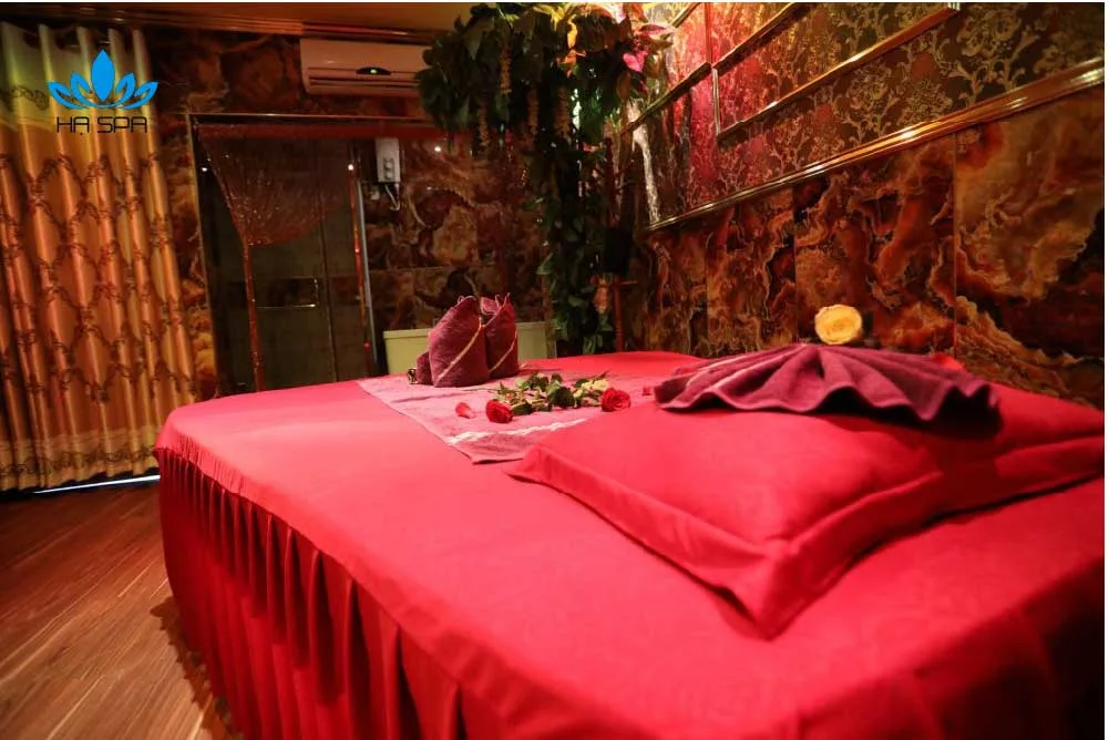 phòng massage sang trọng tại massage ánh dương quận gò vấp với nội thất hiện đại và ánh sáng ấm áp